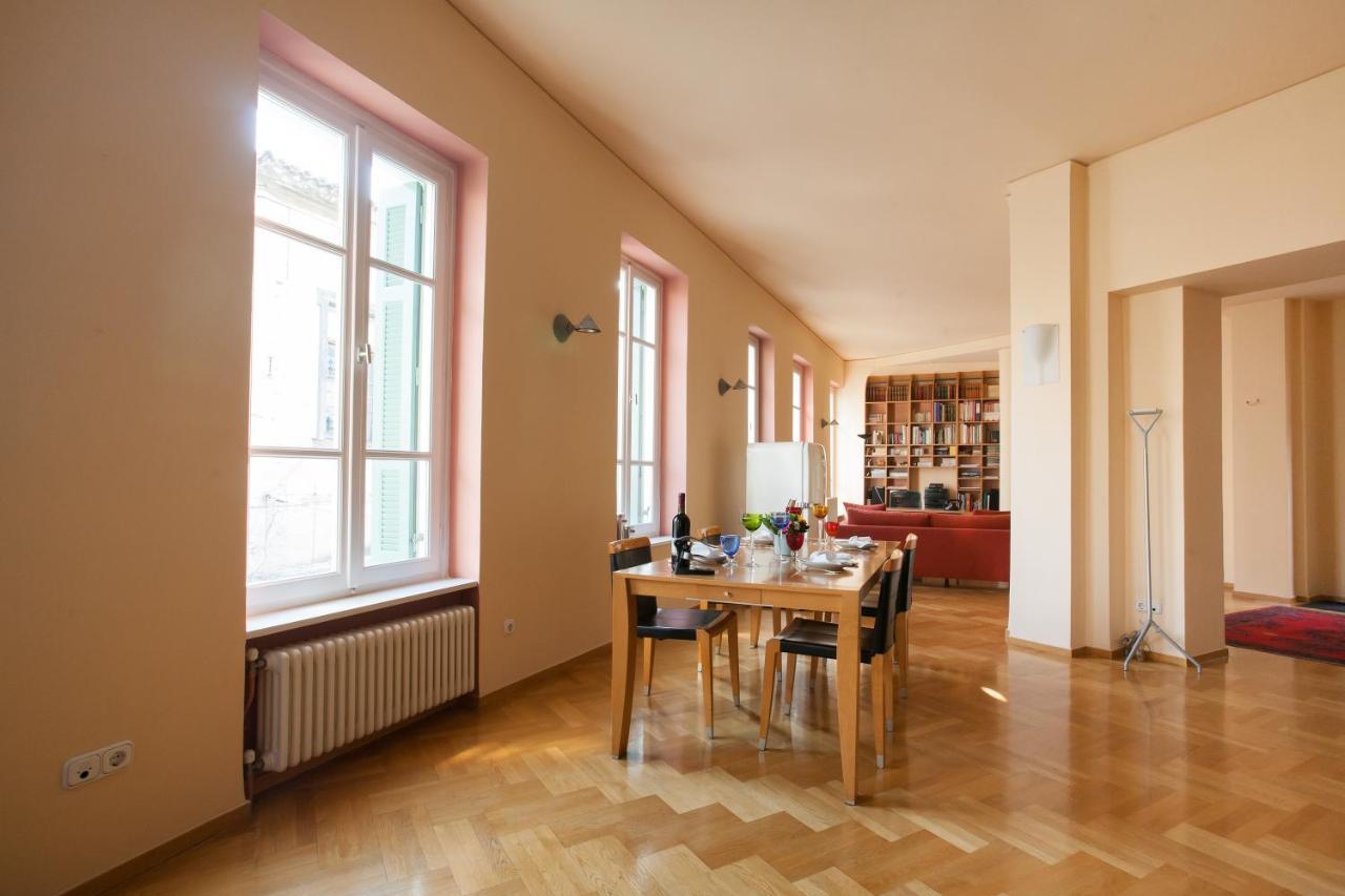 Apartament House At The Foothills Of Acropolis Ateny Zewnętrze zdjęcie